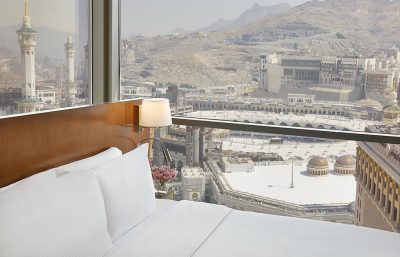 HILTON CONVENTION HOTEL